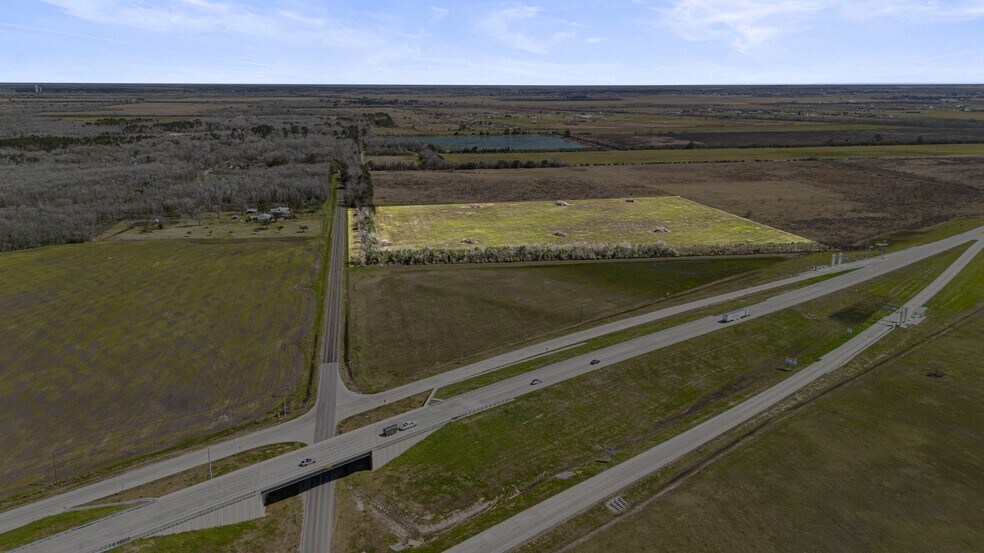 0 FM 686, Dayton, TX à vendre - Photo principale - Image 1 de 11