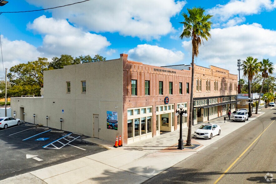 2234 E 7th Ave, Tampa, FL à louer - Photo du bâtiment - Image 2 de 21