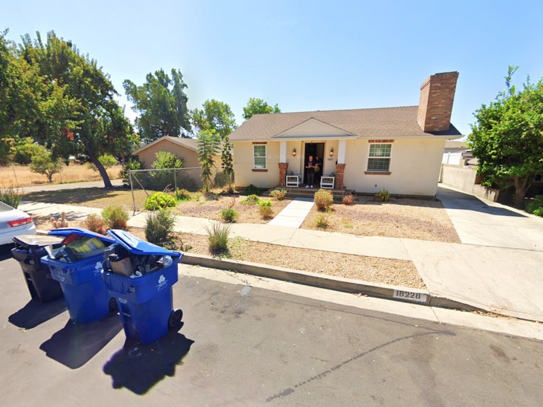 18227 Parthenia St, Northridge, CA for sale - Building Photo - Image 3 of 5
