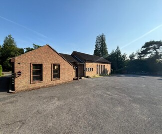 Plus de détails pour 13-15 Church Ln, Oxted - Spécialité à vendre