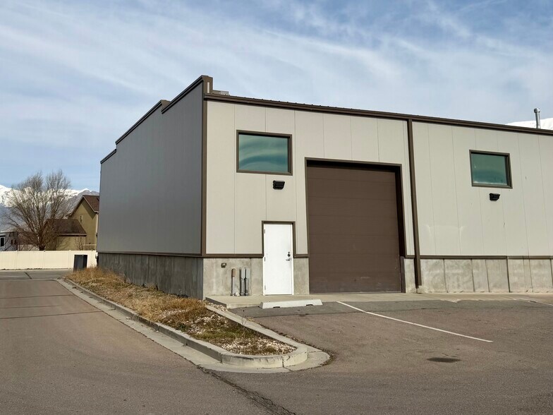 1509 W 500 N, Lindon, UT à louer - Photo du bâtiment - Image 2 de 3
