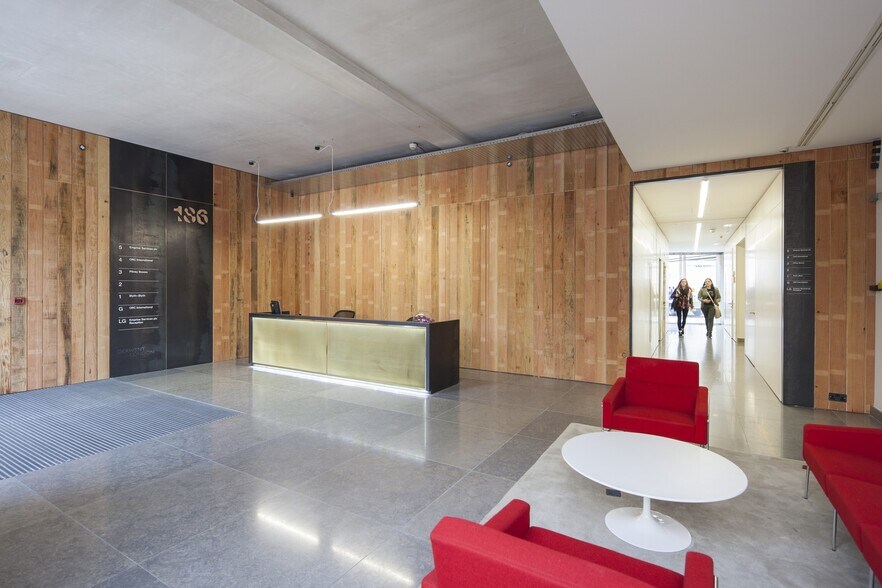 186-188 City Rd, Londres à louer - Hall d’entrée - Image 2 de 3