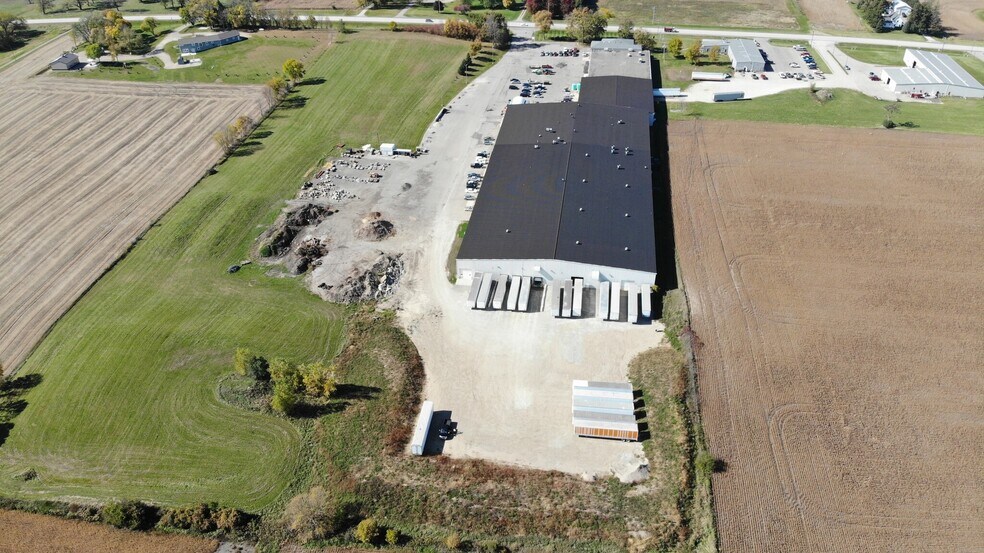 3249 S County Road 45, Owatonna, MN à louer - Photo du bâtiment - Image 2 de 13