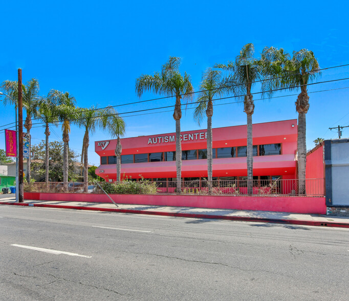 7226 Sepulveda Blvd, Van Nuys, CA for sale - Building Photo - Image 1 of 1