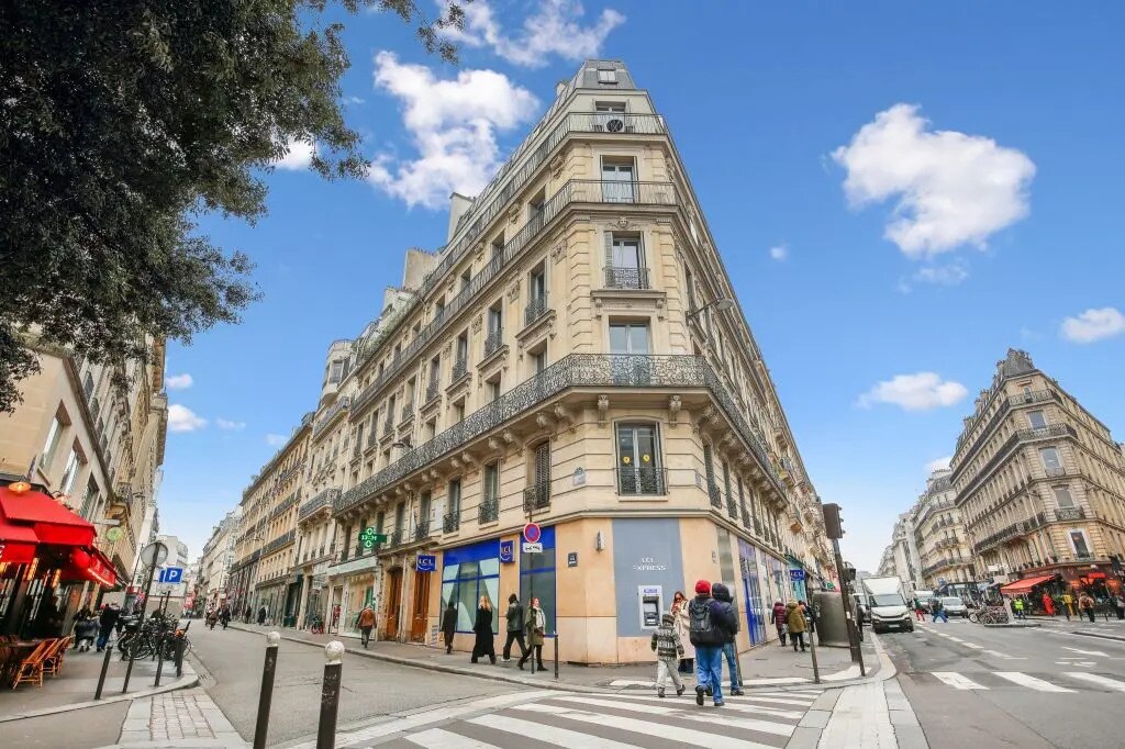 29 Rue Drouot, Paris for lease Building Photo- Image 1 of 8