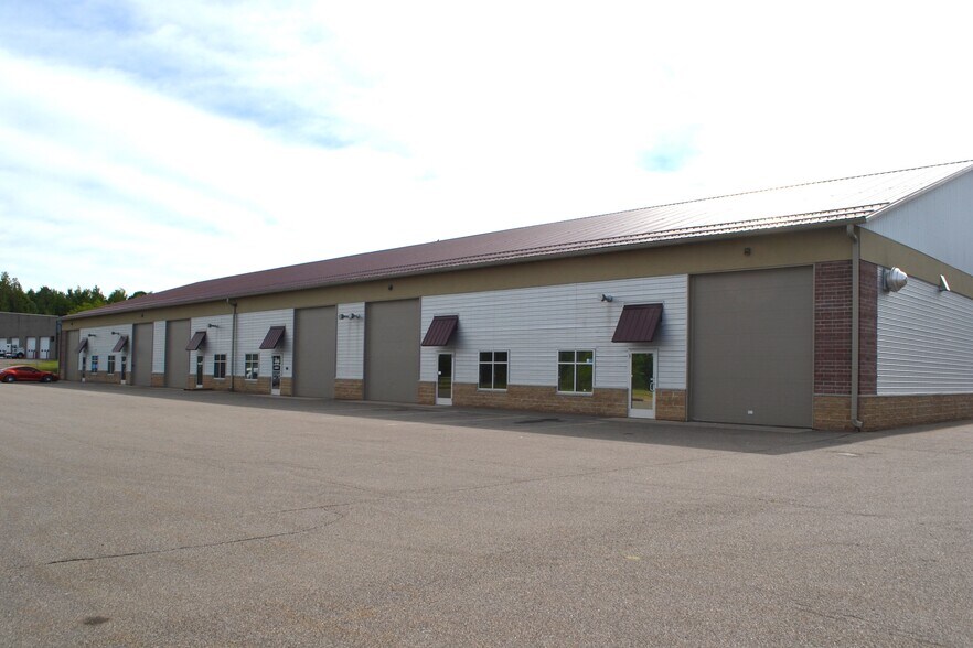 4105 Transport Way, Weston, WI à vendre - Photo du bâtiment - Image 2 de 12