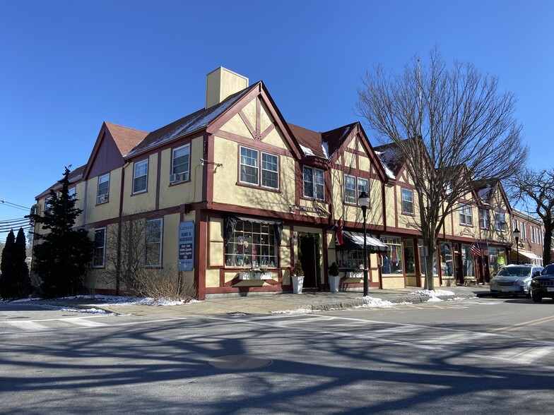 150 Main St, Falmouth, MA à vendre - Photo principale - Image 1 de 1