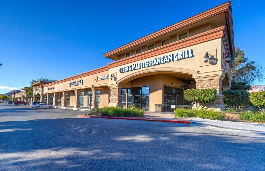 6105 S Fort Apache Rd, Las Vegas, NV à louer - Photo du bâtiment - Image 2 de 10