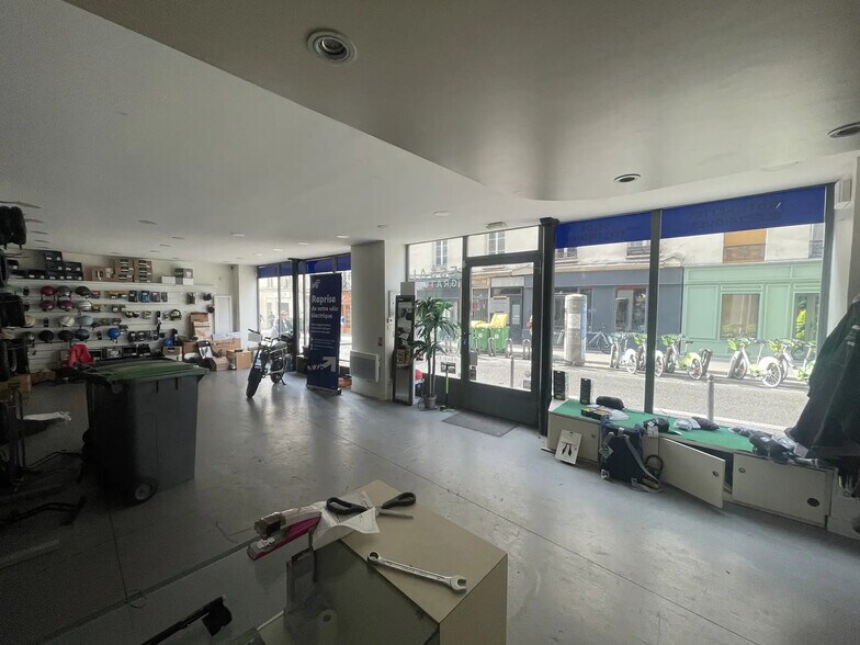 50 Rue De Montreuil, Paris for lease - Interior Photo - Image 3 of 6