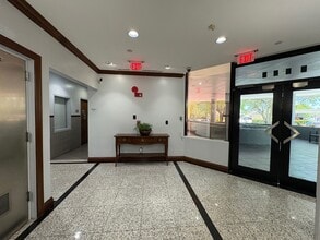 1401 N University Dr, Coral Springs, FL for lease Interior Photo- Image 1 of 19