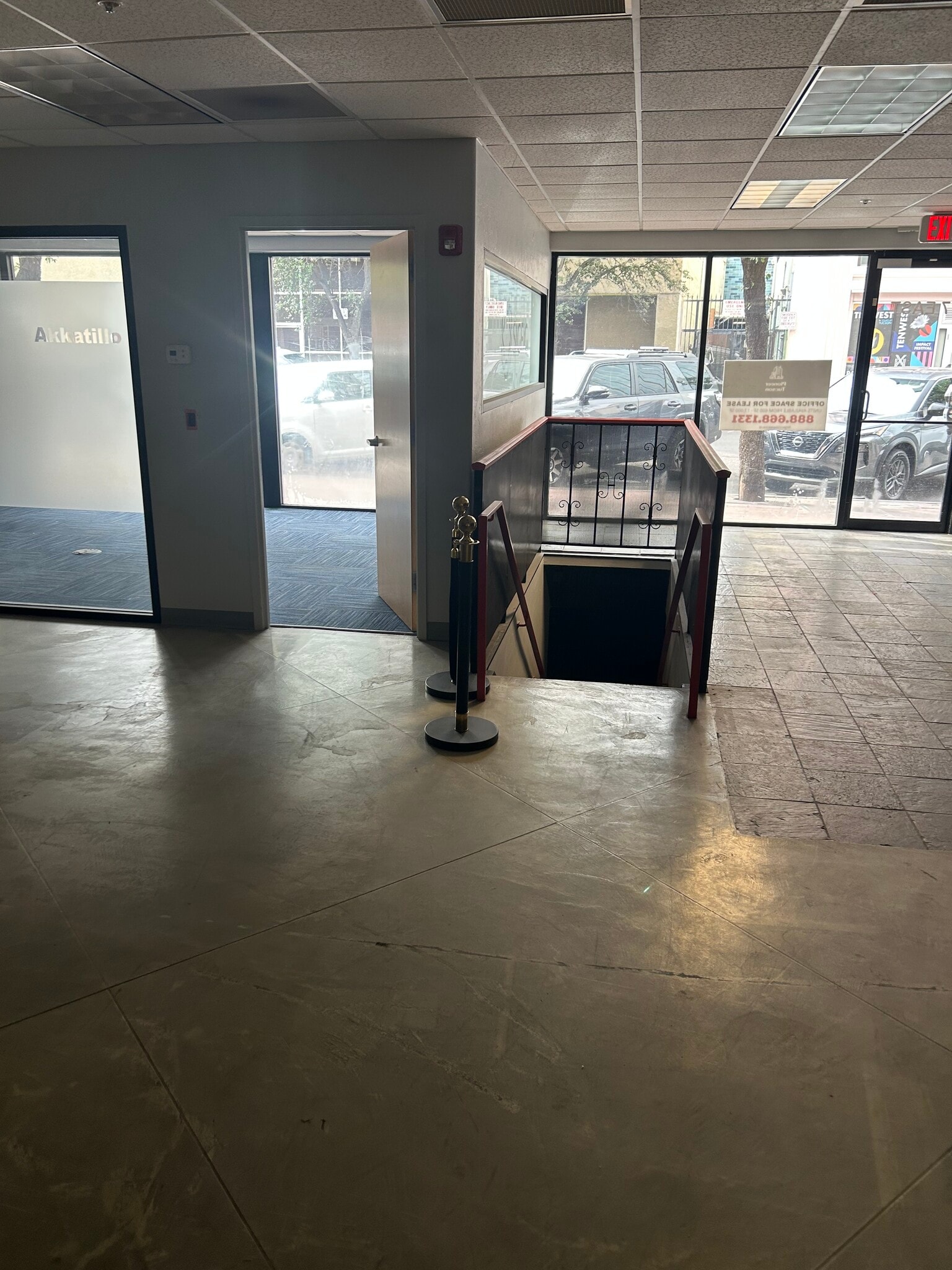 100 N Stone Ave, Tucson, AZ for lease Interior Photo- Image 1 of 13