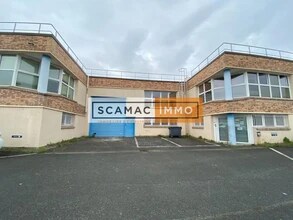 Flex in Ivry-sur-Seine for lease Building Photo- Image 1 of 3