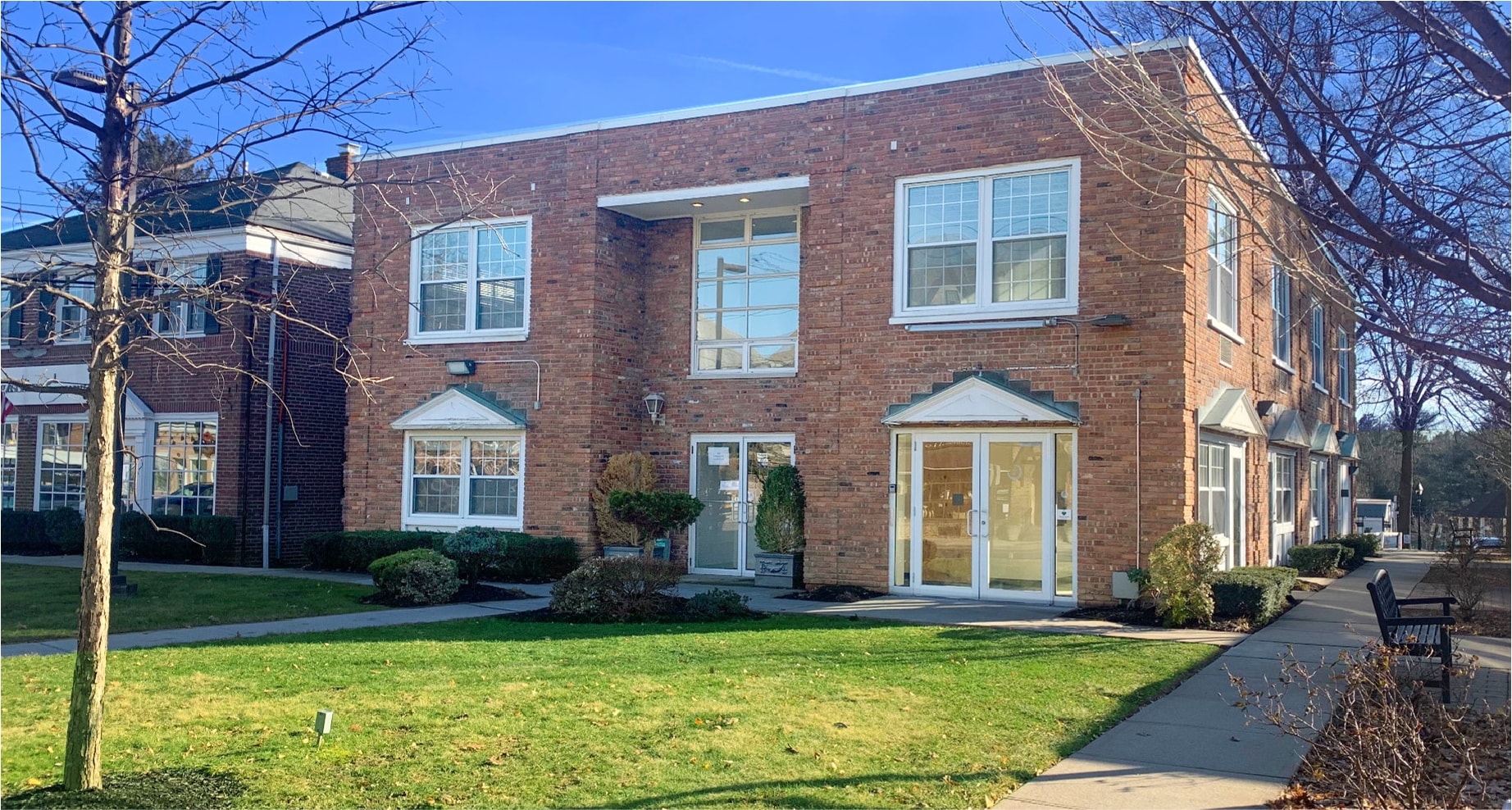 85 Forest Ave, Locust Valley, NY for lease Primary Photo- Image 1 of 24