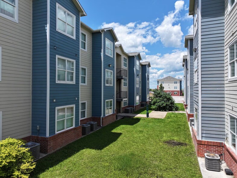 23104 Richards Rd, Prairie View, TX à vendre - Photo du bâtiment - Image 3 de 7