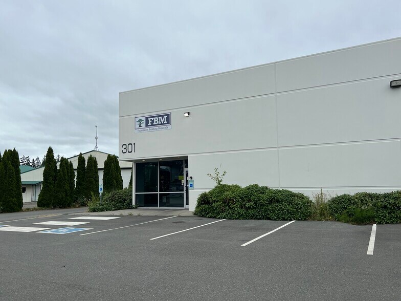 301 Business Park Loop, Sequim, WA for lease - Building Photo - Image 1 of 23