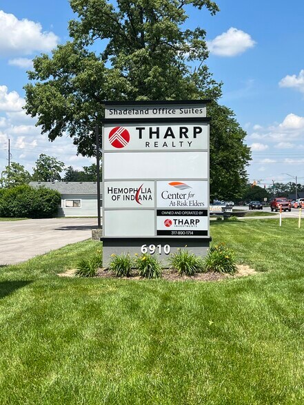 6910 N Shadeland Ave, Indianapolis, IN à louer - Photo du bâtiment - Image 3 de 14