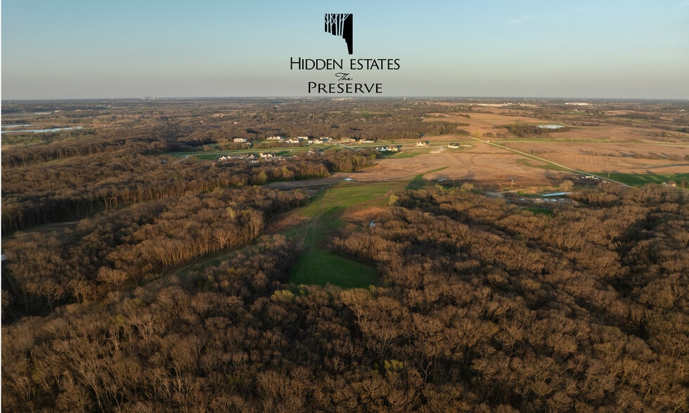 SW Silver Creek Drive, West Des Moines, IA for sale - Primary Photo - Image 1 of 2