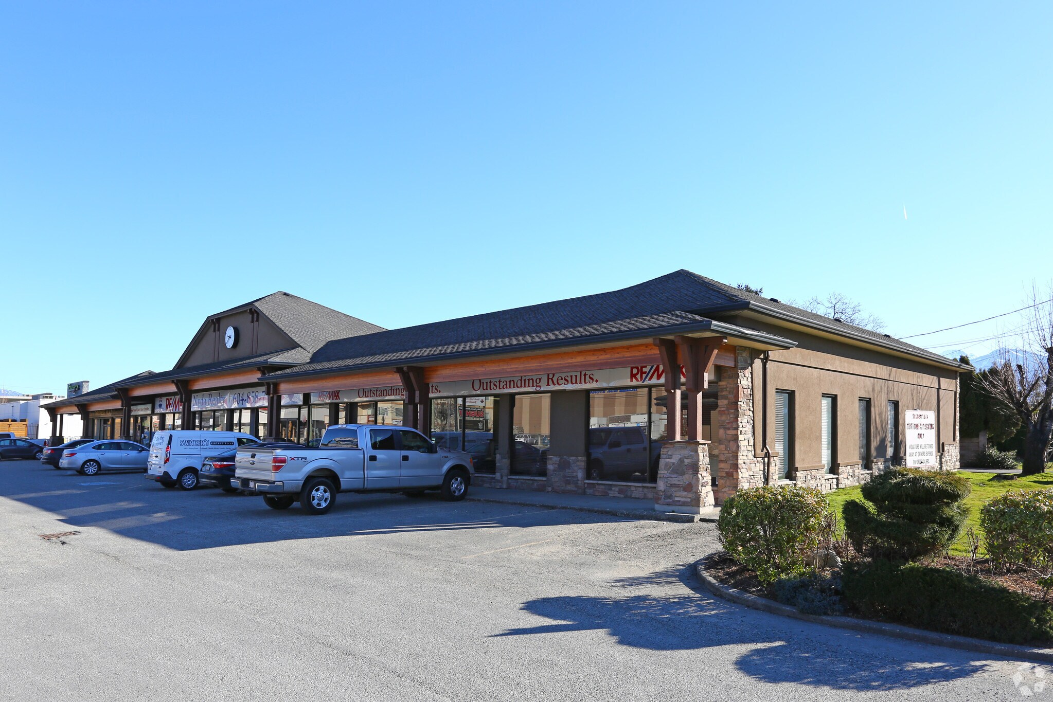 7300 Vedder Rd, Chilliwack, BC à vendre Photo principale- Image 1 de 1