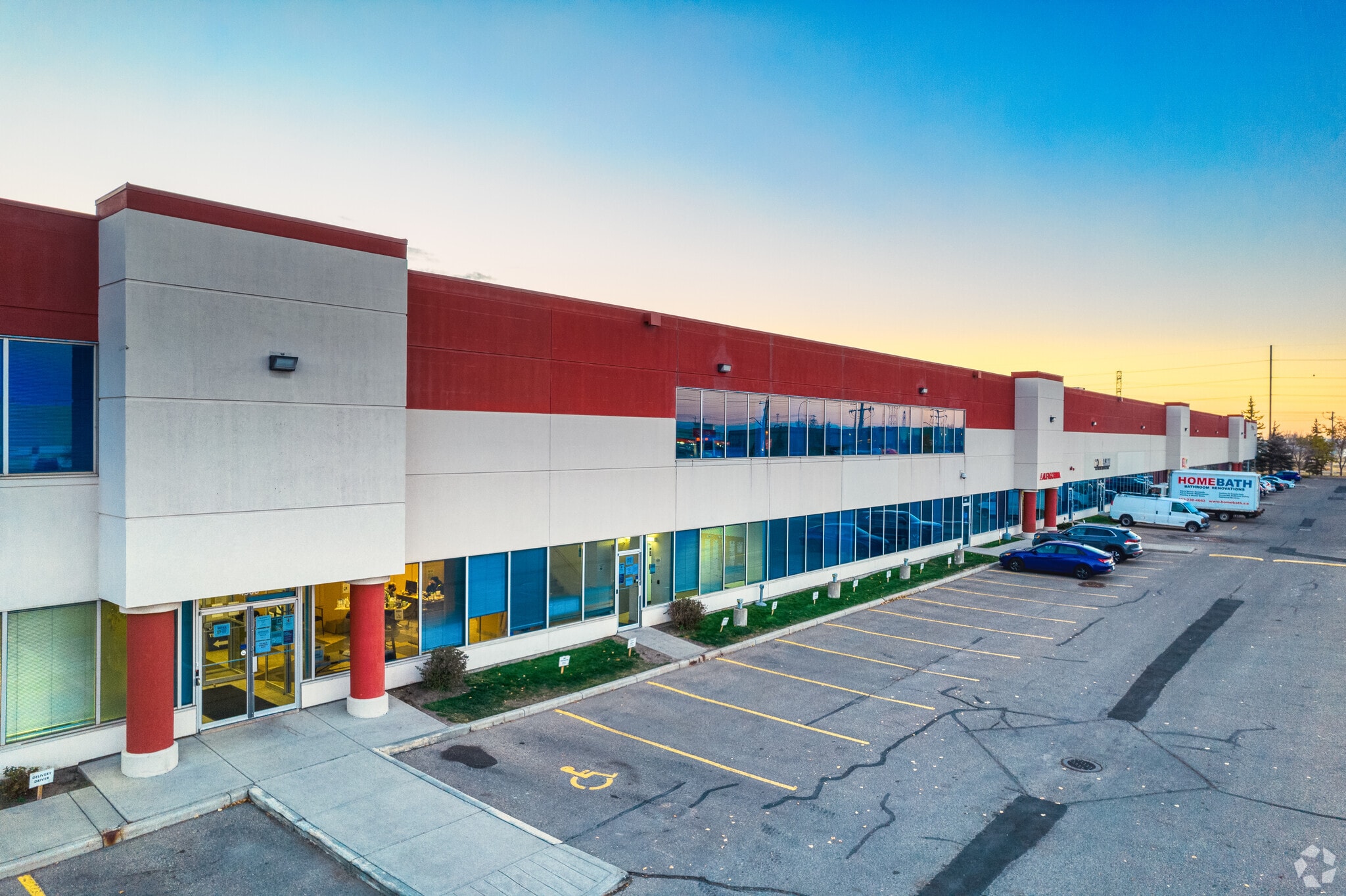 4900-4956 52nd St SE, Calgary, AB for sale Primary Photo- Image 1 of 1