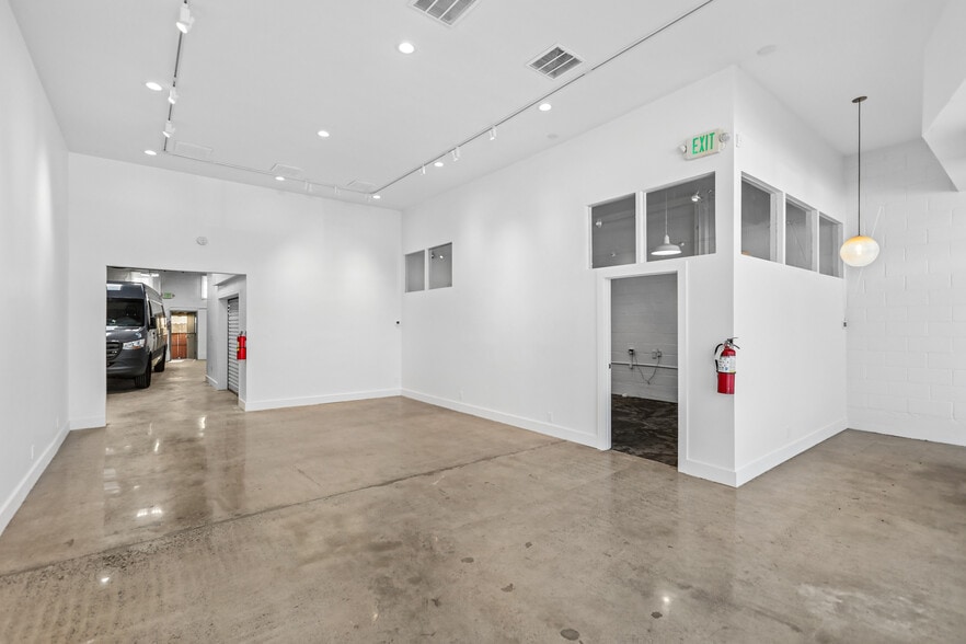 3235 Macarthur Blvd, Oakland, CA à vendre - Photo du bâtiment - Image 3 de 15