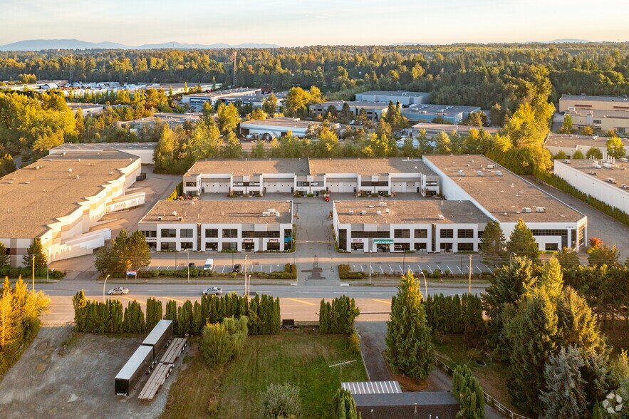 26730 56th Ave, Langley Twp, BC à louer - Photo du bâtiment - Image 2 de 6