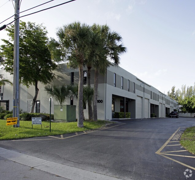 7100-7120 SW 47th St, Miami, FL à louer - Photo du bâtiment - Image 2 de 2