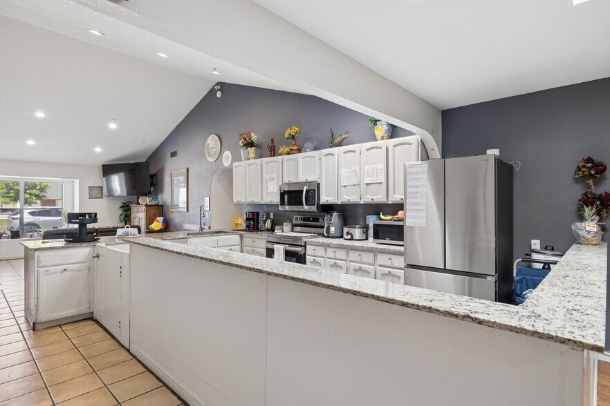 1600 E Citation Ln, Tempe, AZ à vendre - Photo du bâtiment - Image 3 de 39