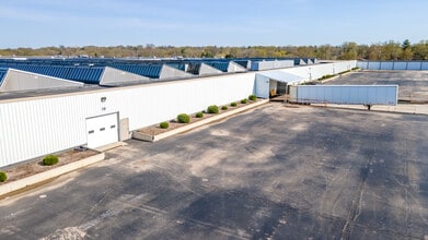 4000 Auburn St, Rockford, IL for lease Interior Photo- Image 2 of 9