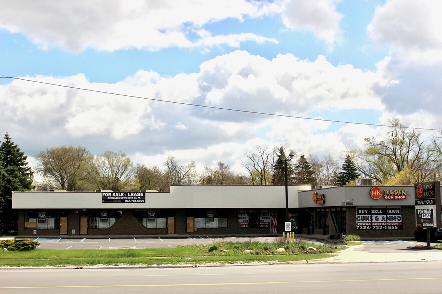 1900-2020 N Wayne Rd, Westland, MI à vendre - Photo du bâtiment - Image 1 de 1