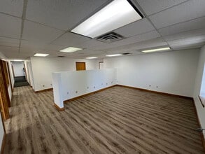 835 Louisa St, Lansing, MI for lease Interior Photo- Image 1 of 12