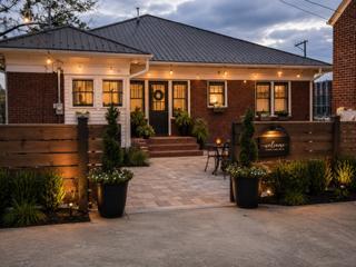 Plus de détails pour 121 W Center St, Lexington, NC - Bureau à vendre