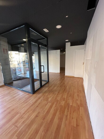 Calle de Francisco Villaespesa, 4, Madrid, Madrid à louer - Photo du bâtiment - Image 3 de 15