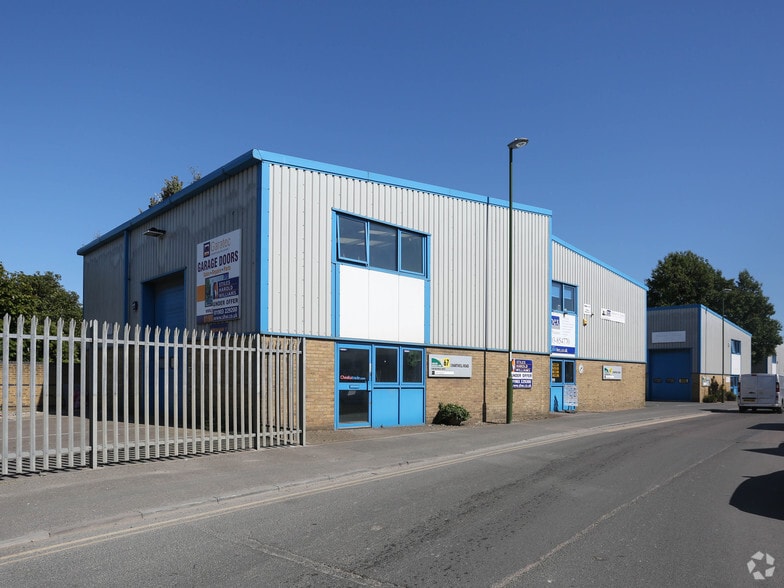 Chartwell Rd, Lancing for lease - Primary Photo - Image 1 of 2