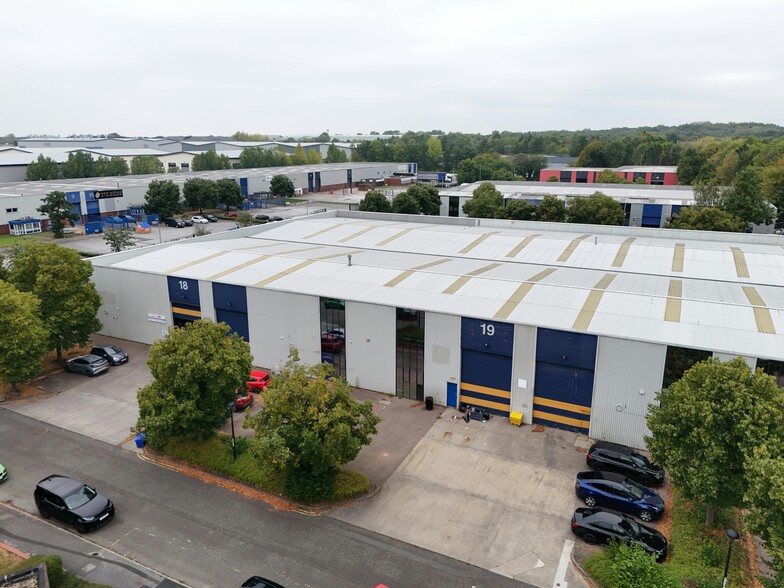 Adlington Ct, Warrington for lease - Building Photo - Image 1 of 6