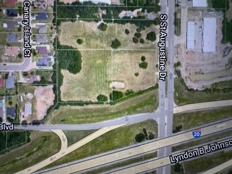 1601 S St. Augustine Dr, Dallas, TX à vendre - Photo du bâtiment - Image 2 de 3