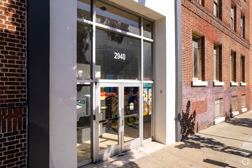 2940 16th St, San Francisco, CA à vendre - Photo du bâtiment - Image 2 de 29
