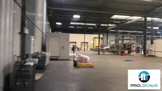 Plus de détails pour Local d'activités à louer