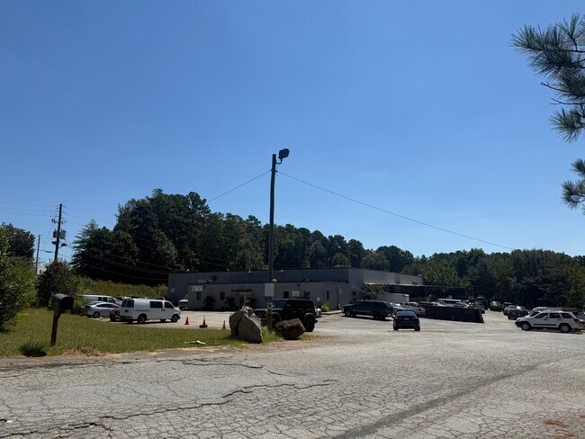 More details for 2435 Stone Mountain Lithonia Rd, Lithonia, GA - Industrial for Lease