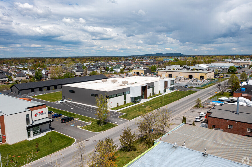 2170-2180 Boul Industriel, Chambly, QC for sale - Aerial - Image 3 of 3