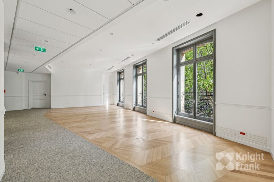 112-114 Boulevard Haussmann, Paris for lease - Interior Photo - Image 3 of 9