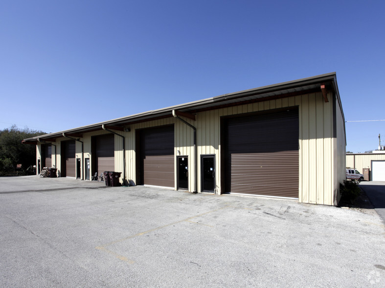 7 E 17th St, Saint Cloud, FL for lease - Building Photo - Image 2 of 5