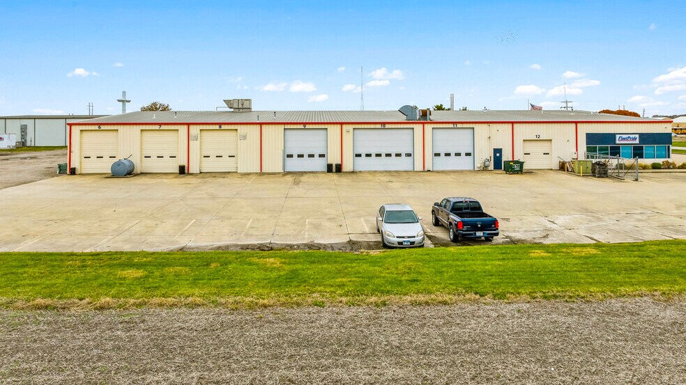 1607 W Wernsing Ave, Effingham, IL for lease - Building Photo - Image 3 of 7