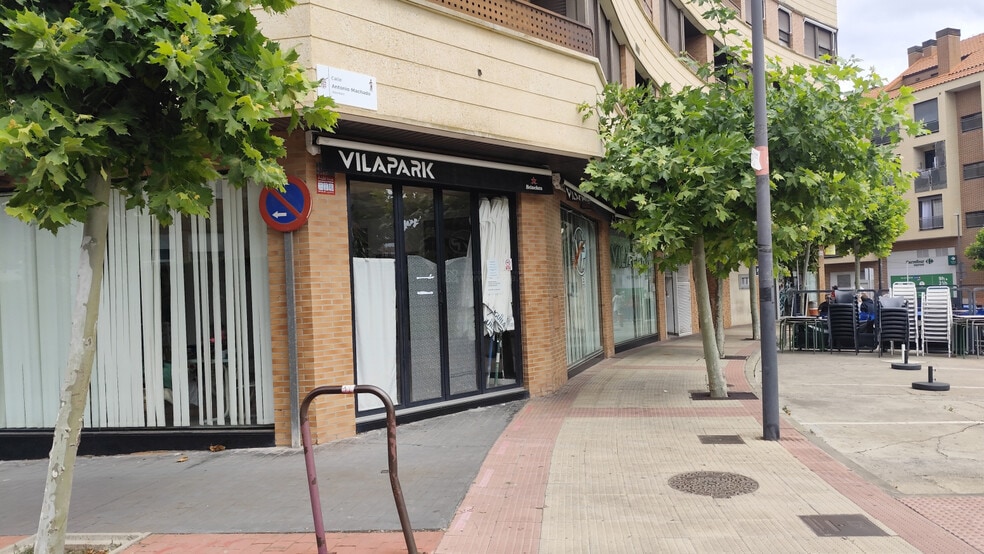 Retail in Villamediana de Iregua, La Rioja for lease - Building Photo - Image 2 of 2