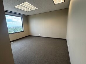 101 W Goodwin Ave, Victoria, TX for lease Interior Photo- Image 1 of 4