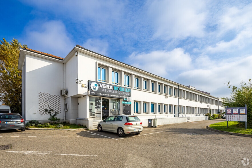 197 Avenue Francis De Pressensé, Vénissieux for lease - Building Photo - Image 3 of 3