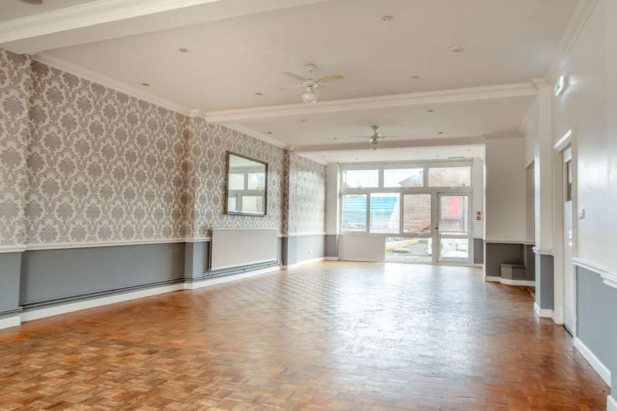 49-52 Pyle St, Newport for sale Building Photo- Image 1 of 6