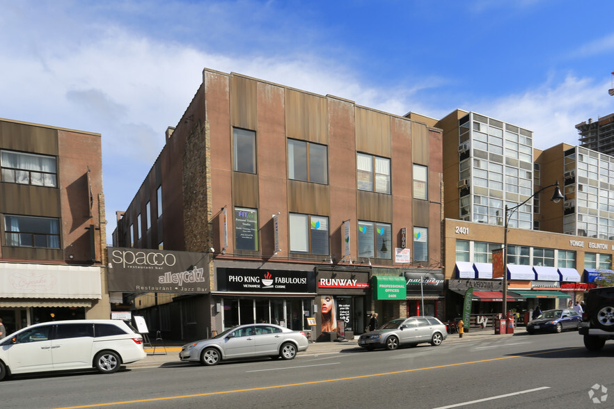 2409-2415 Yonge St, Toronto, ON à vendre - Photo du bâtiment - Image 1 de 1