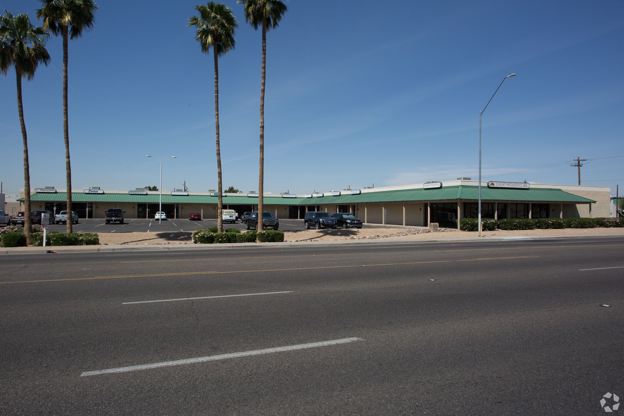 5650-5670 N 51st Ave, Glendale, AZ à louer Photo principale- Image 1 de 6