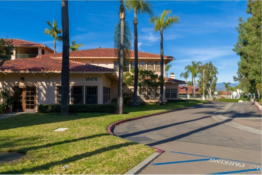 16476 Bernardo Center Dr, San Diego, CA for lease - Building Photo - Image 2 of 5