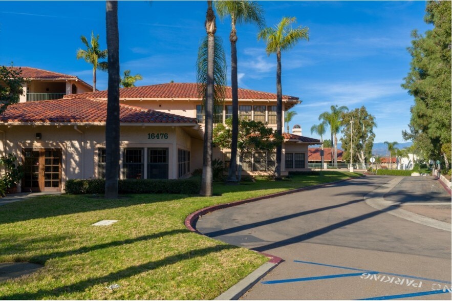 16476 Bernardo Center Dr, San Diego, CA à louer - Photo du bâtiment - Image 2 de 5